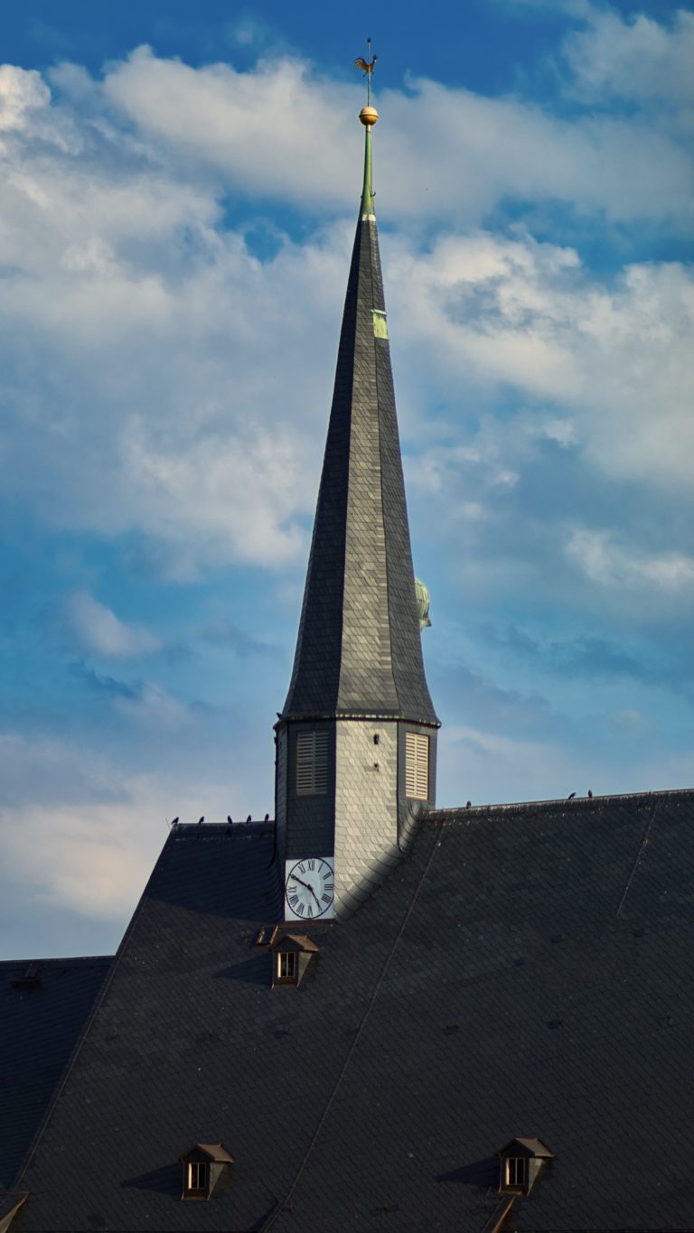 kirche-ohne-fenster